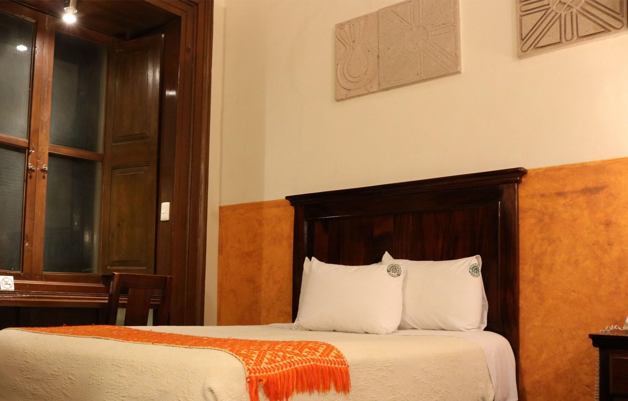 Hotel Historia มอเรเลีย ภายนอก รูปภาพ