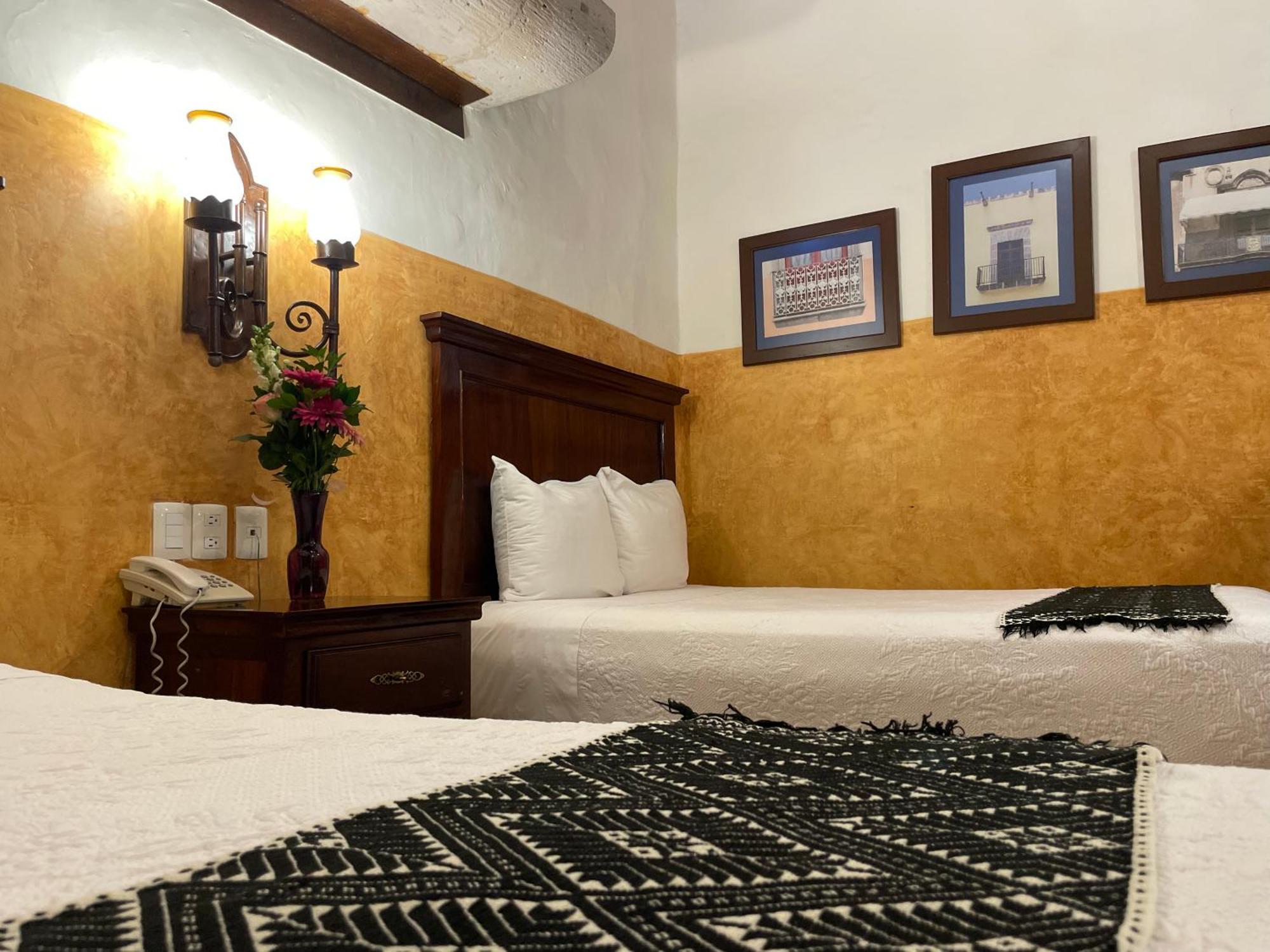 Hotel Historia มอเรเลีย ภายนอก รูปภาพ