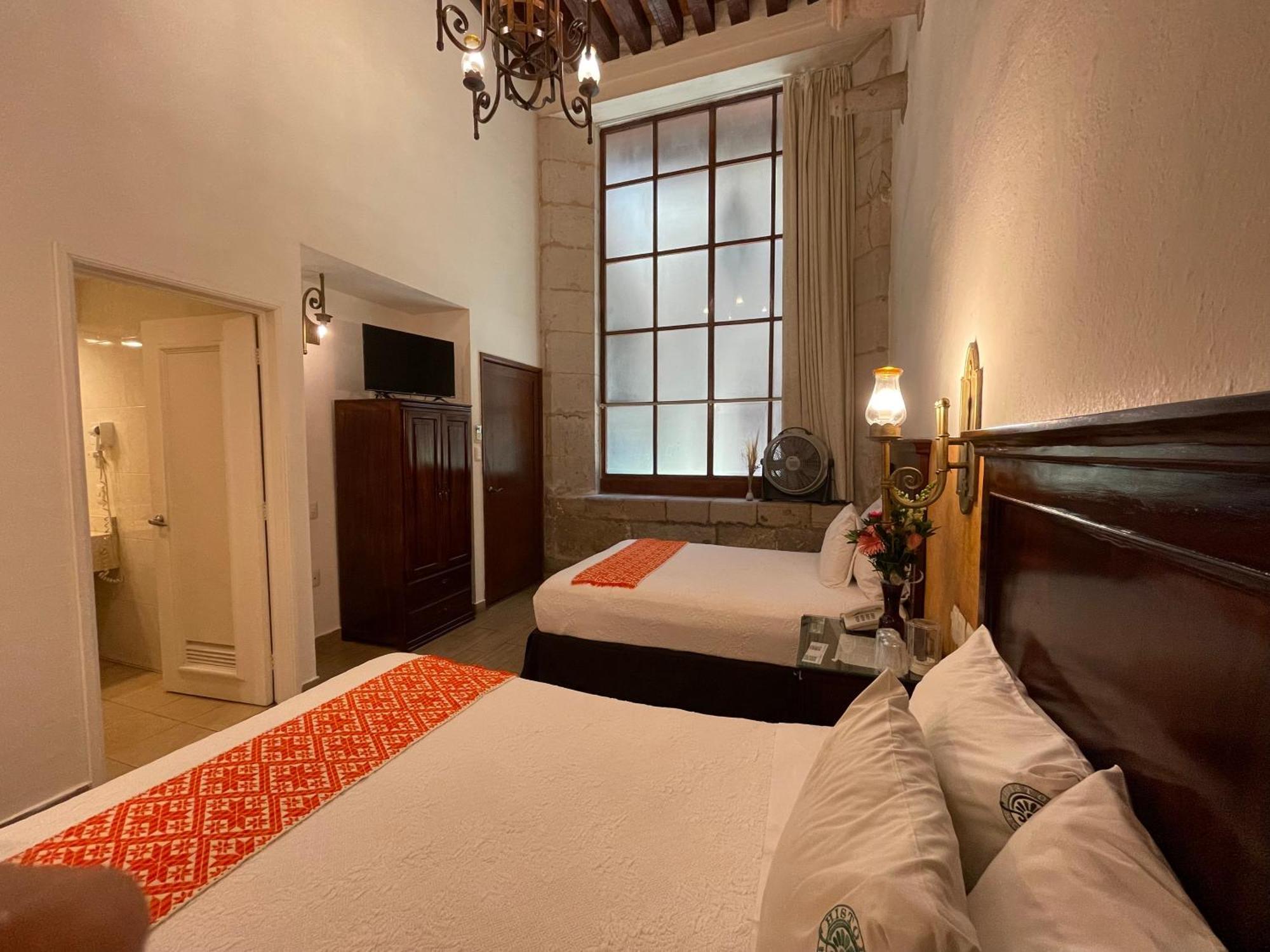 Hotel Historia มอเรเลีย ภายนอก รูปภาพ