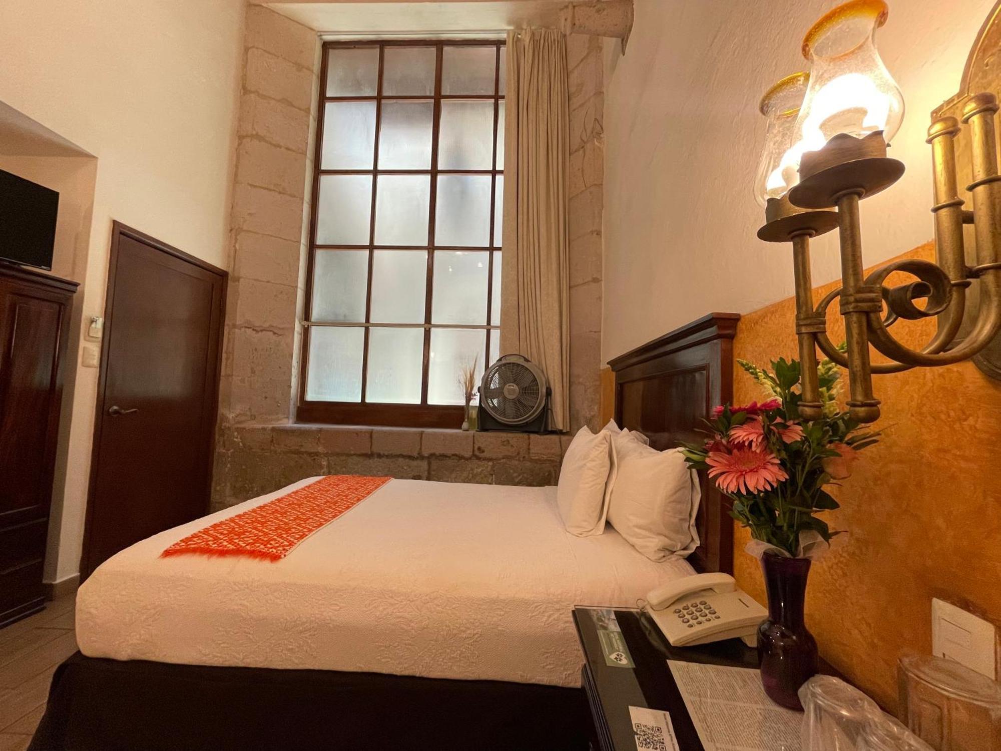 Hotel Historia มอเรเลีย ภายนอก รูปภาพ