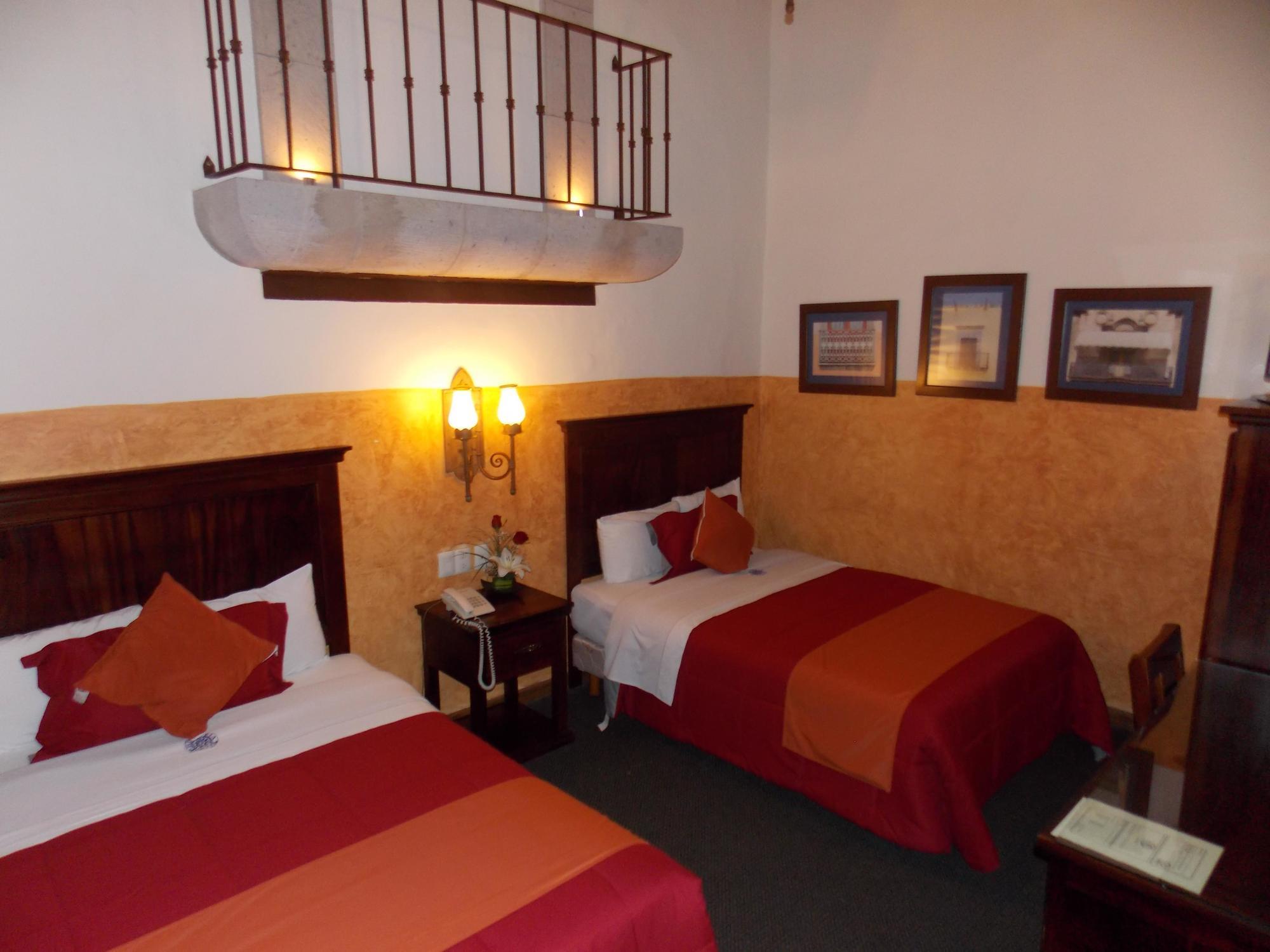 Hotel Historia มอเรเลีย ภายนอก รูปภาพ